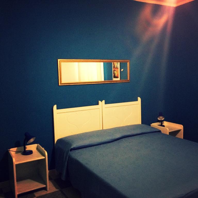En Ville Bed And Breakfast Gonnesa Kamer foto